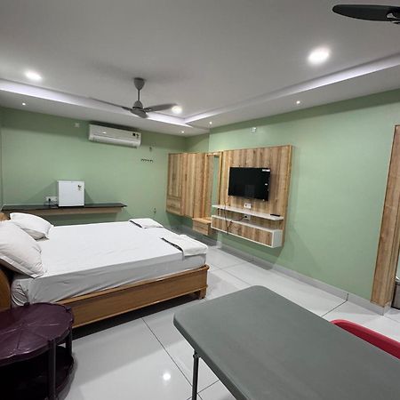 Yanam Resorts Bagian luar foto