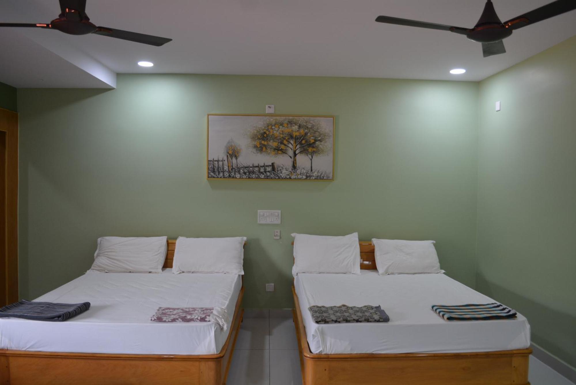 Yanam Resorts Bagian luar foto