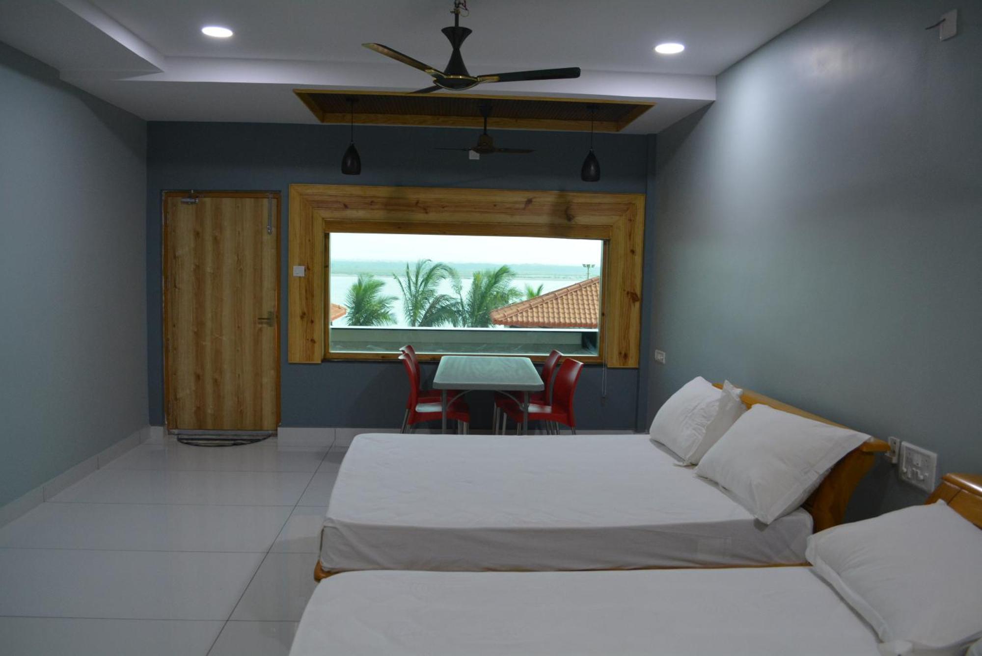 Yanam Resorts Bagian luar foto
