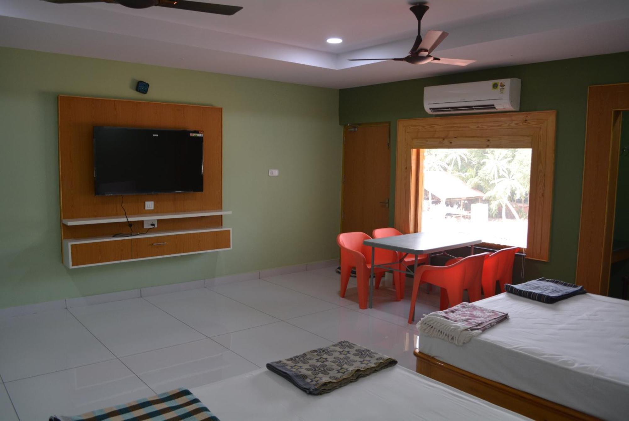 Yanam Resorts Bagian luar foto