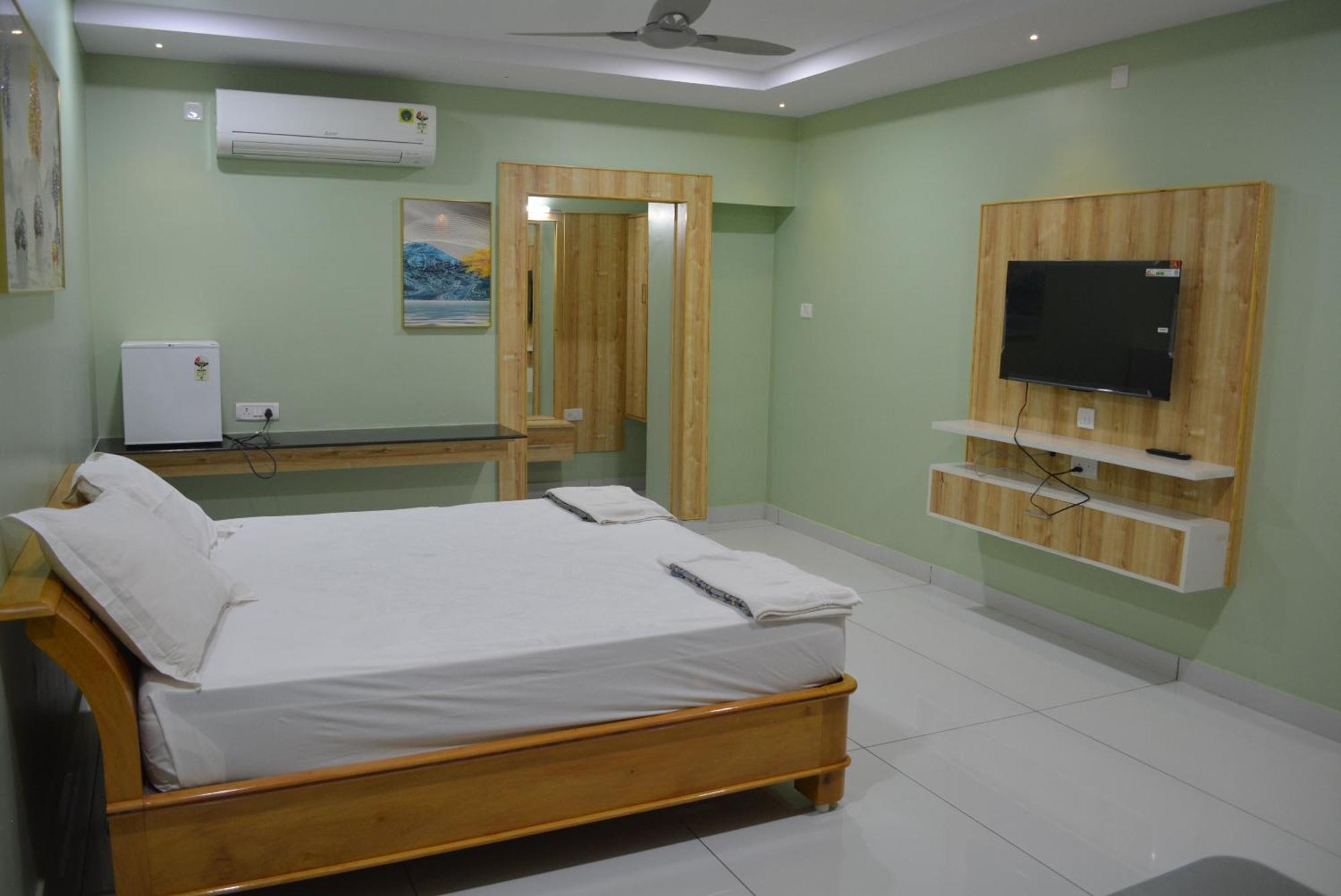 Yanam Resorts Bagian luar foto